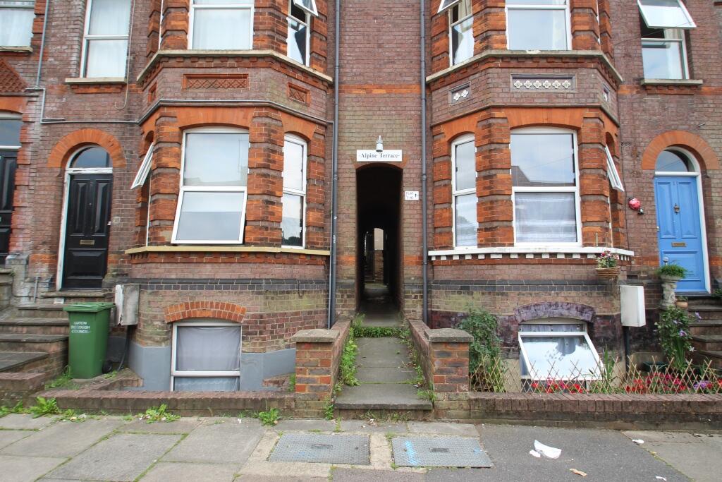 Main image of property: Stockwood Crescent, Farley Hill, Luton, LU1