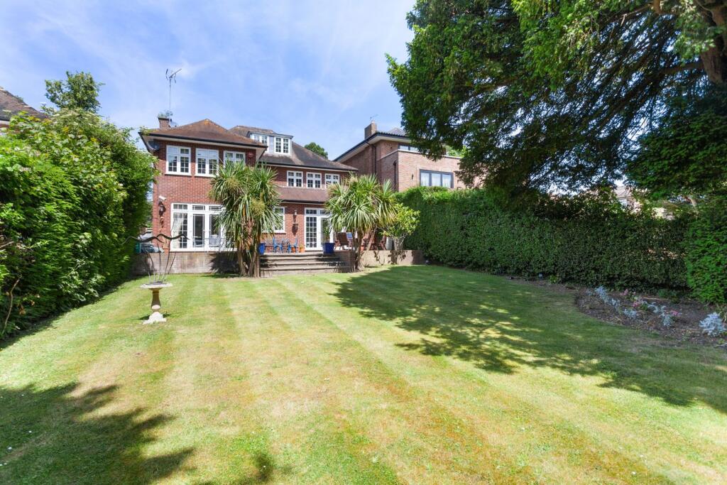 House in London, Stanmore - More