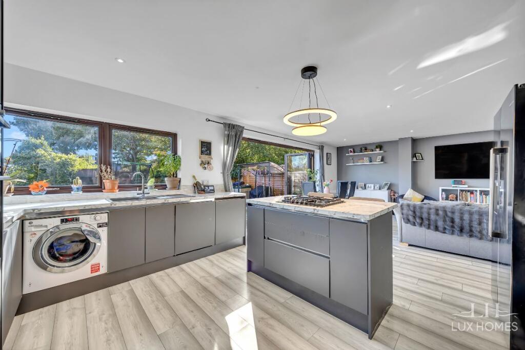 House in London - View 3
