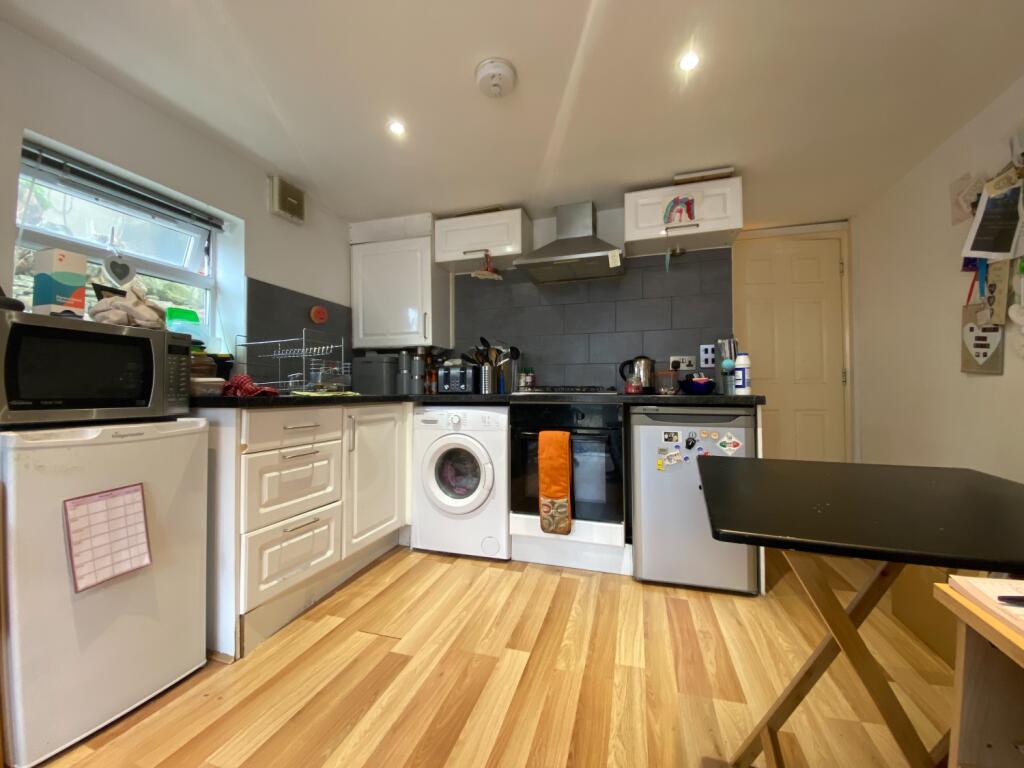 Main image of property: Claude Road, Roath