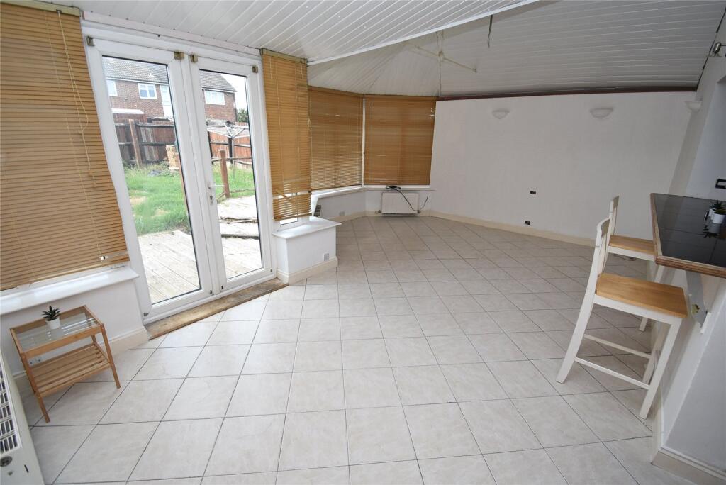 House in Luton - View 5