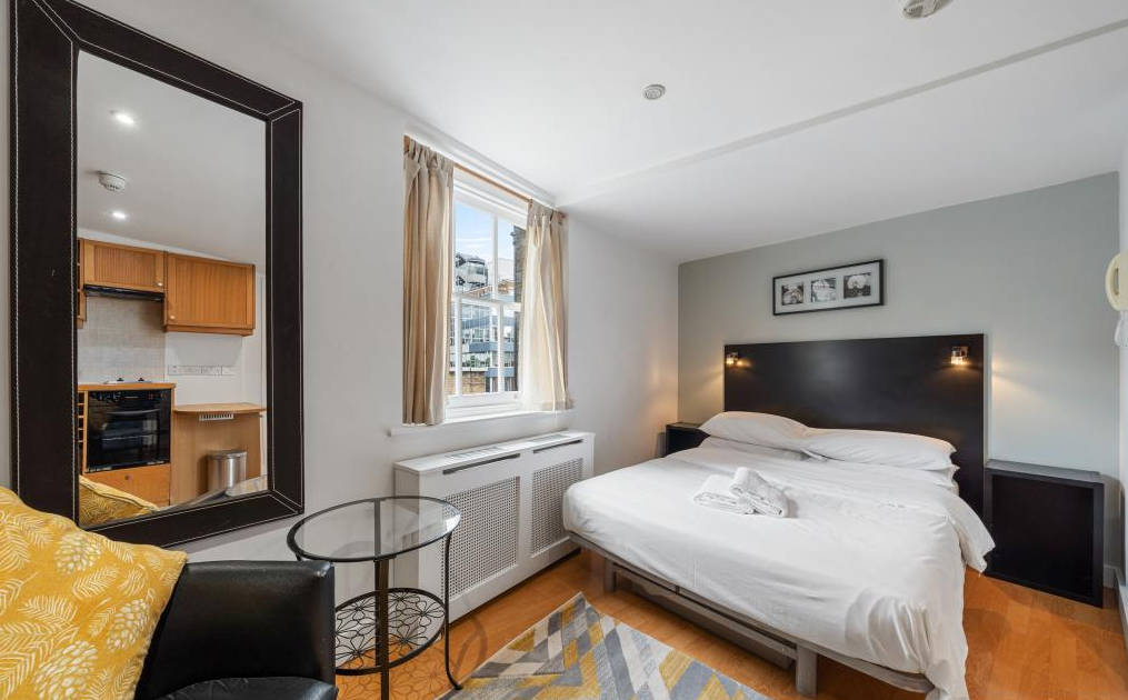 Apartment in London - View 4