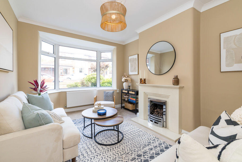 House in St Helens, Billinge Chapel End - More