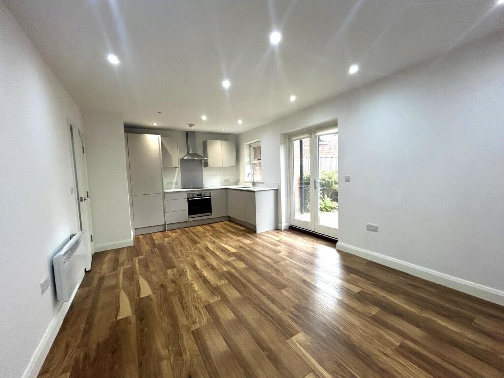 Apartment in Leeds, Boston Spa - View 2