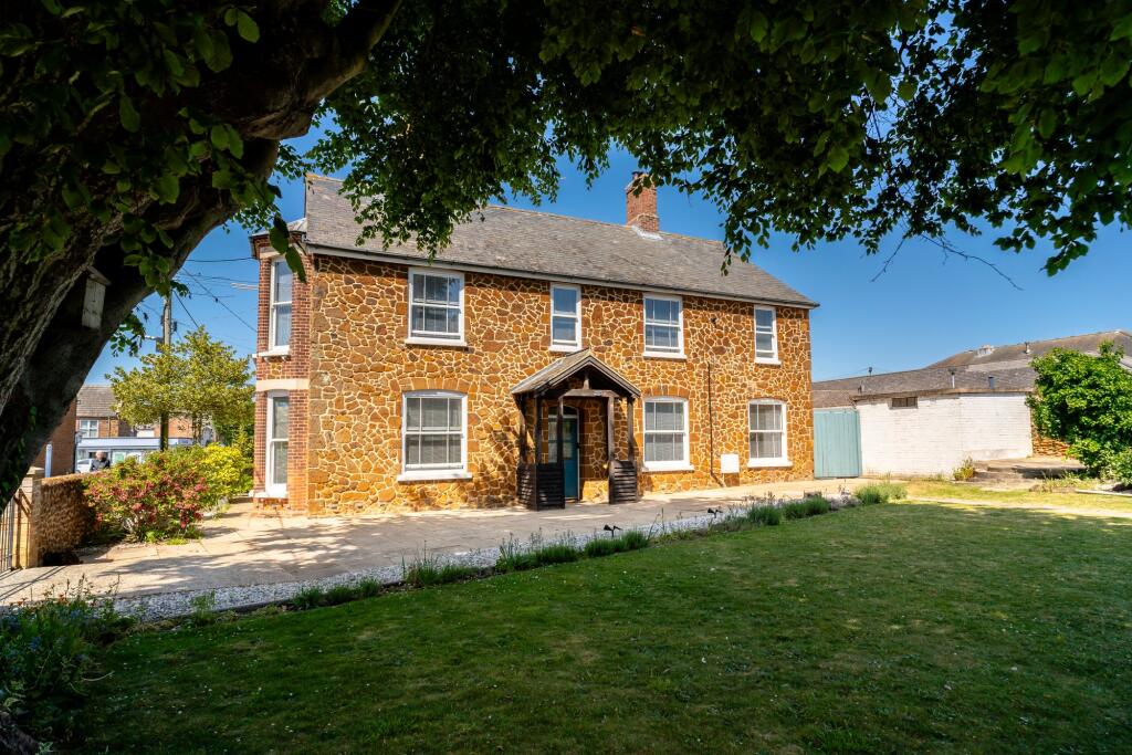 Main image of property: Hunstanton