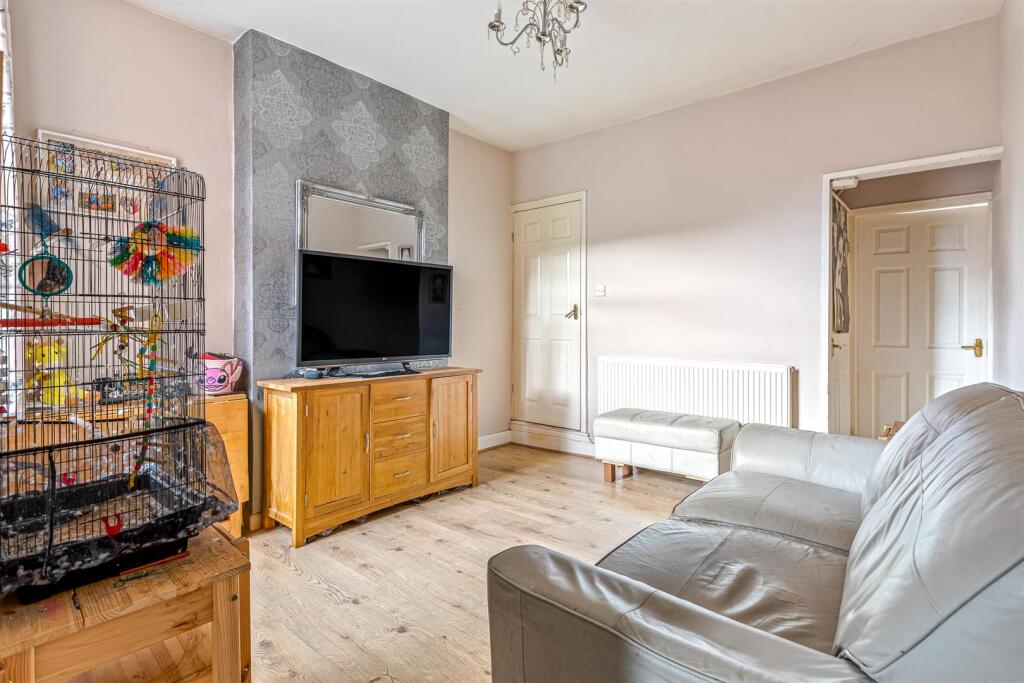 House in Leicester - More
