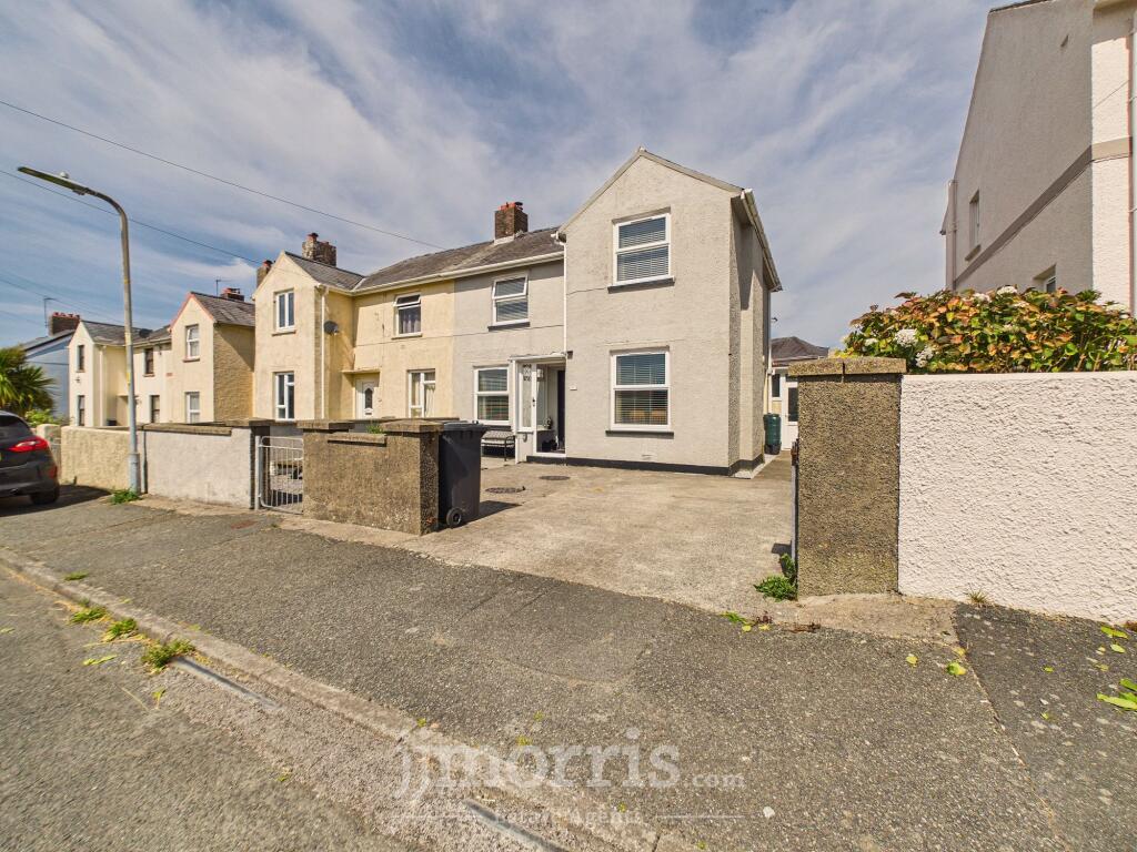 Main image of property: 6 Heol Cerwyn, Fishguard, SA65 9JE
