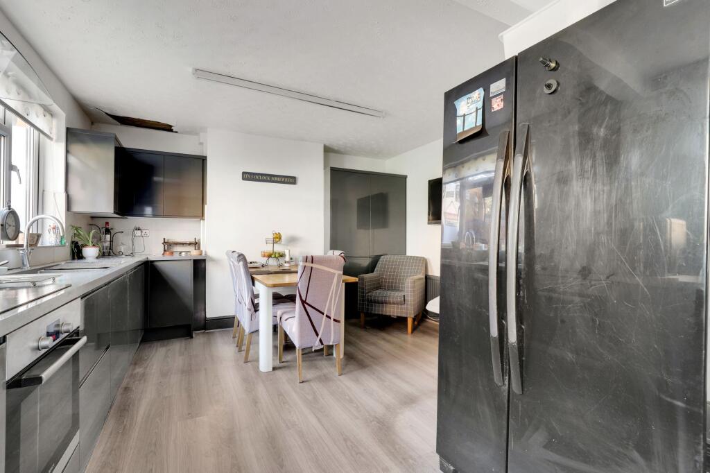 House in Nottingham - View 5