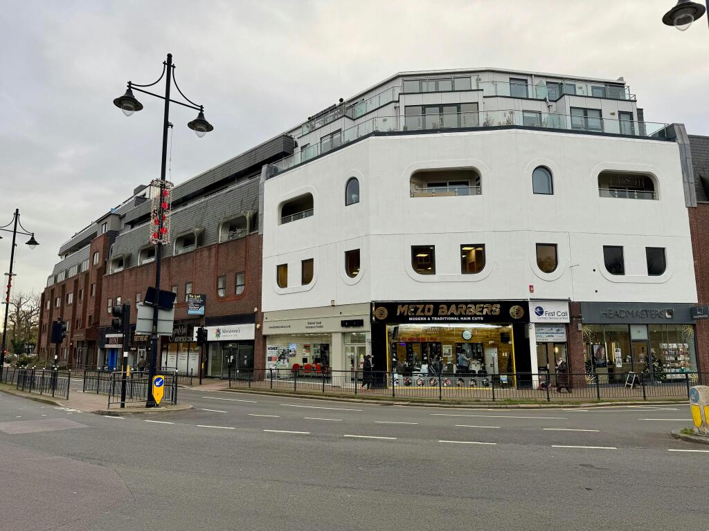 Staines 3.JPG