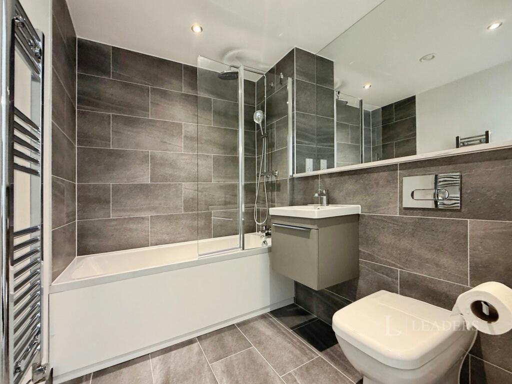 Apartment in Birmingham, Rea Valley, Digbeth - View 5
