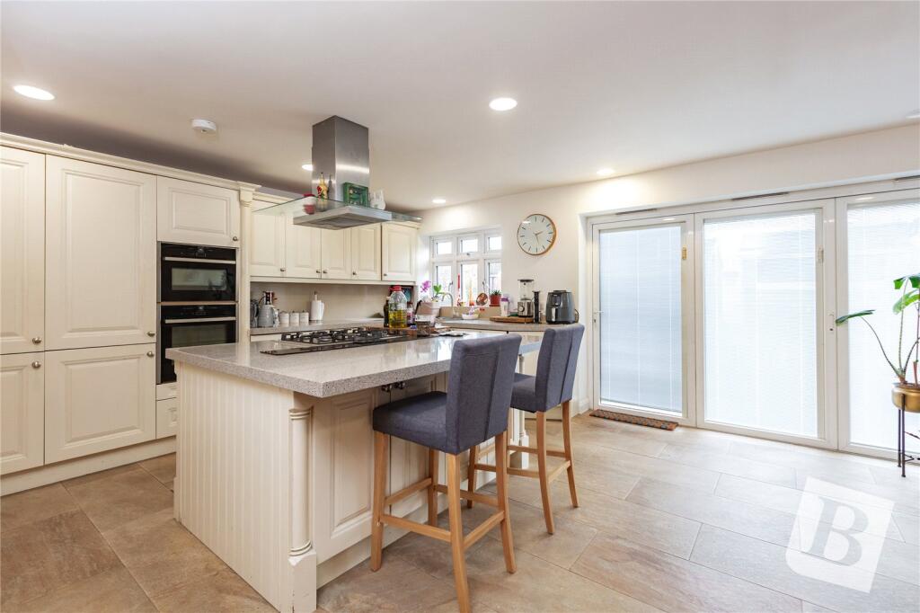 Main image of property: Caernarvon Close, Hornchurch, RM11