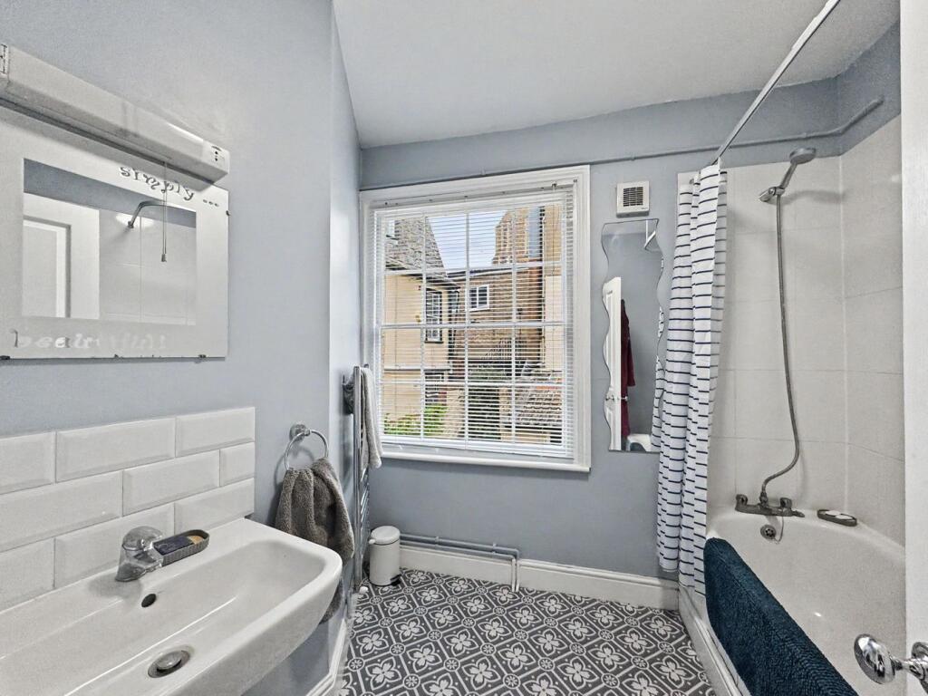 Apartment in Mid Suffolk, Stowmarket - View 4