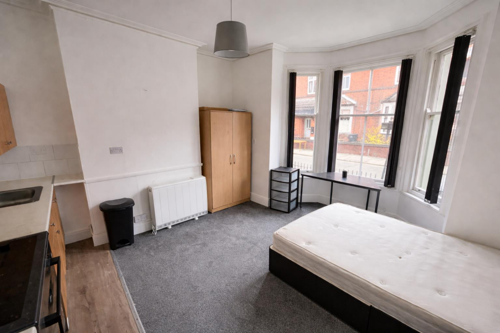 Main image of property: R2 7 turner Street
