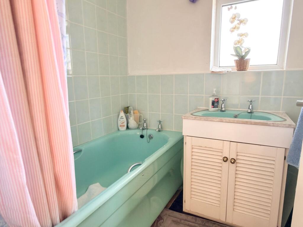 Apartment in Tewkesbury, Priors Park - More