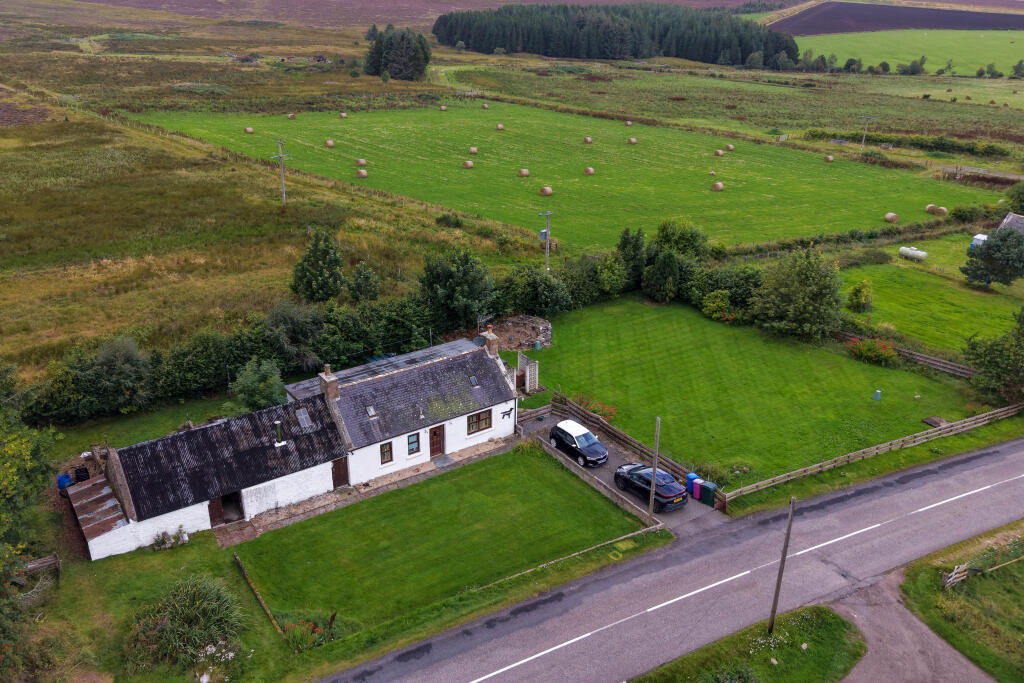 ., Ballindalloch, AB37 photo 3