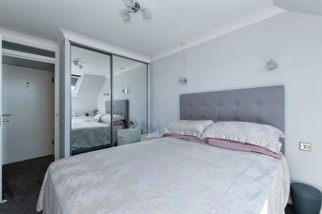 Apartment in Bournemouth - View 2
