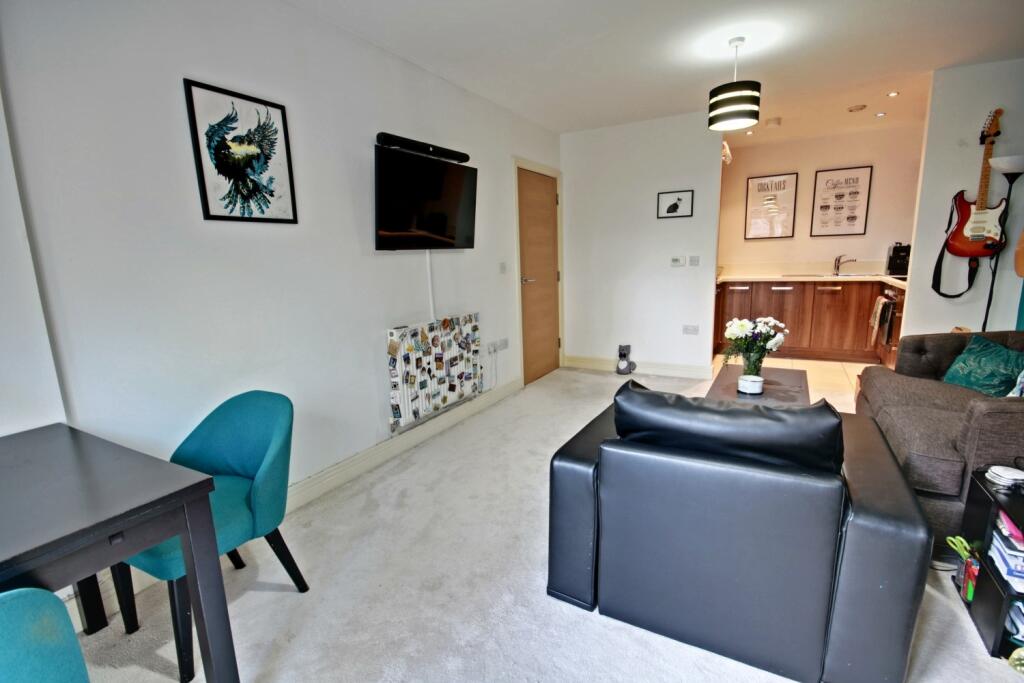 Hurlington Court, Woodmill Close, London SW15 photo 2