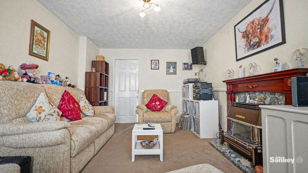 House in Nottingham - View 5
