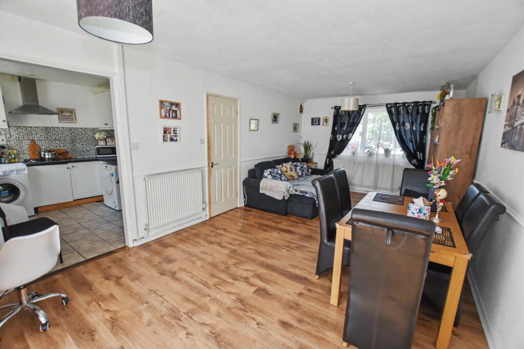 Old Barn Court, Lings, Northampton - View 4