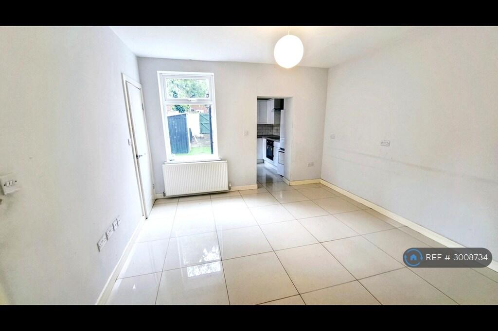 House in Bolton - View 4