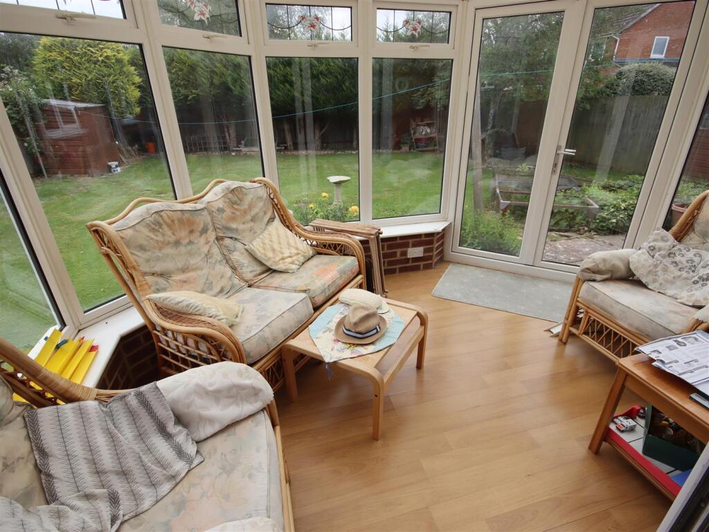 House in Calne, Quemerford - More