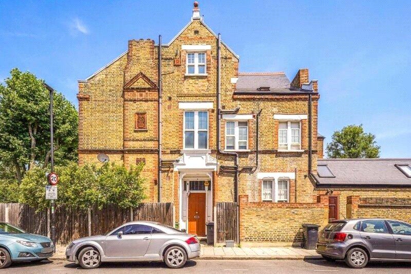Main image of property: Kings Avenue, Clapham, SW4