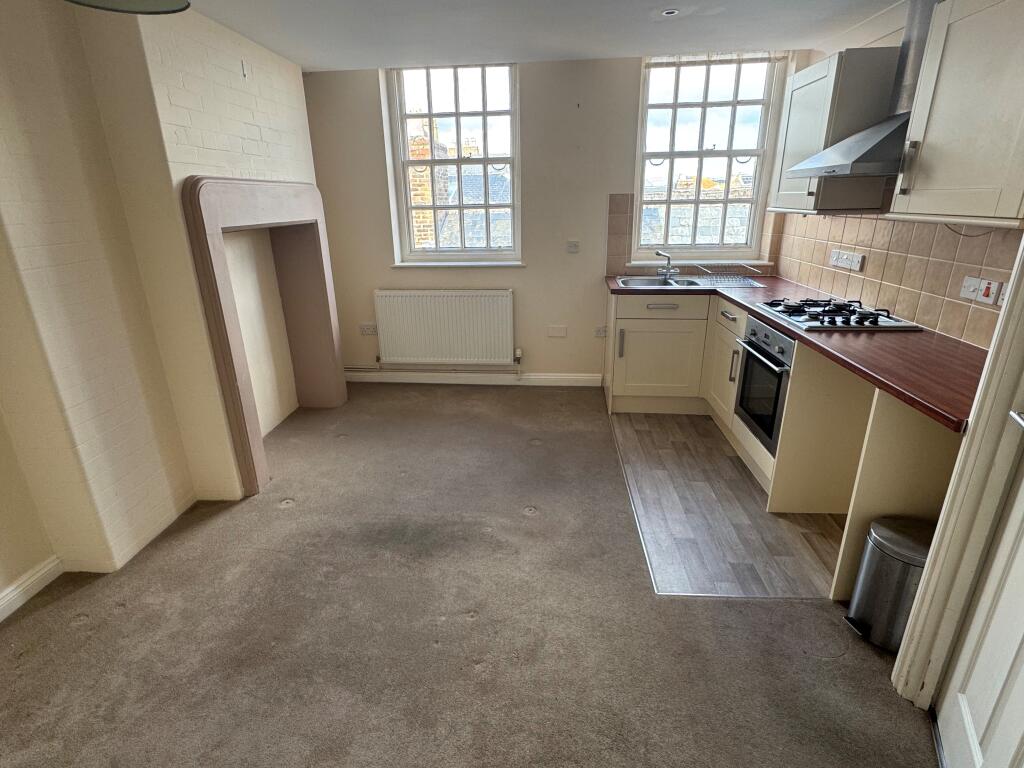 Apartment in Taunton - View 3