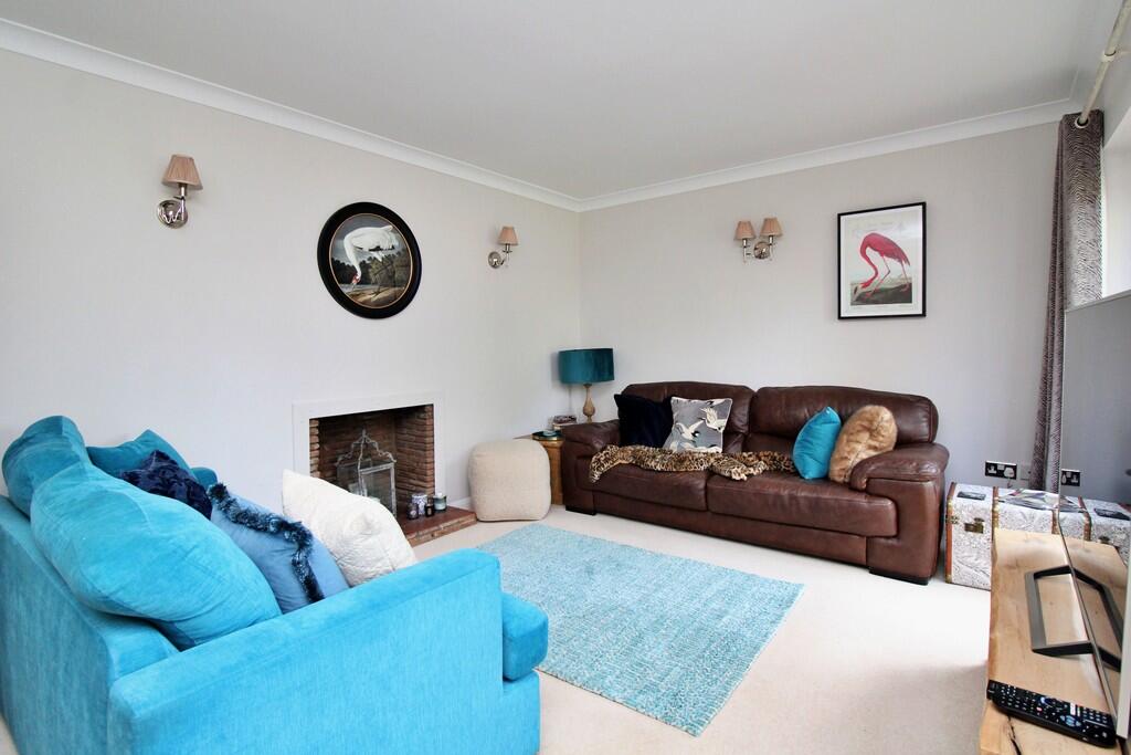Colledge Close, Brinklow, Rugby photo 3