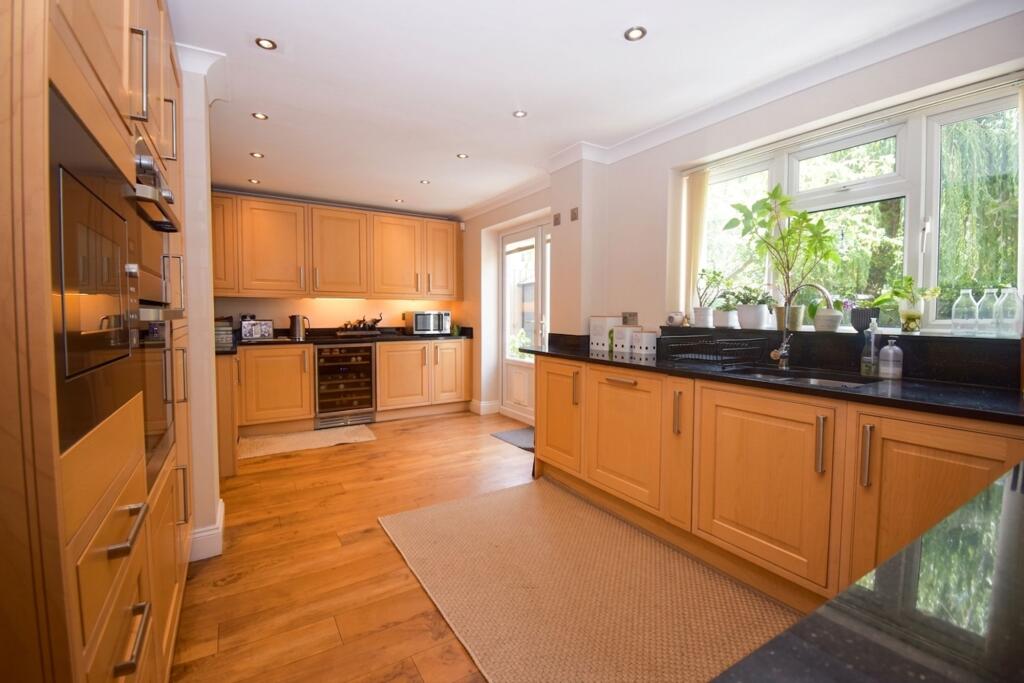 Windsor Gate, Eastleigh, SO50 photo 2