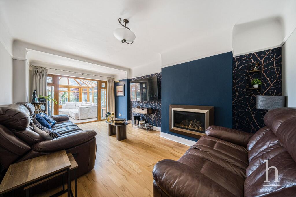 Heathbank Avenue, Wirral, CH61 - View 2