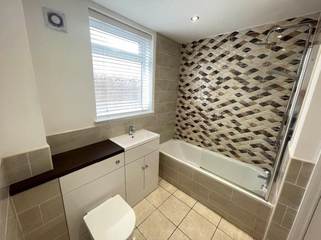 Apartment in North Tyneside, Chirton - More