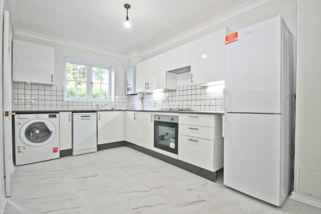House in Kingston upon Thames - View 2