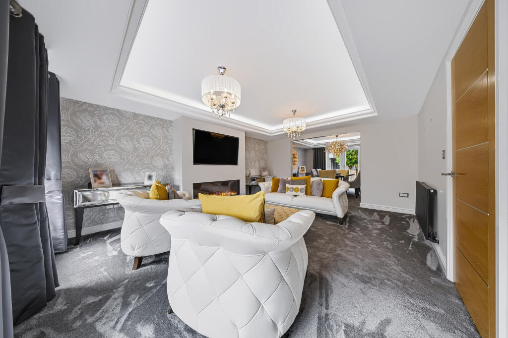 Private Gated Retreat, Dunmore Road, Little Sutton, CH66  photo 2