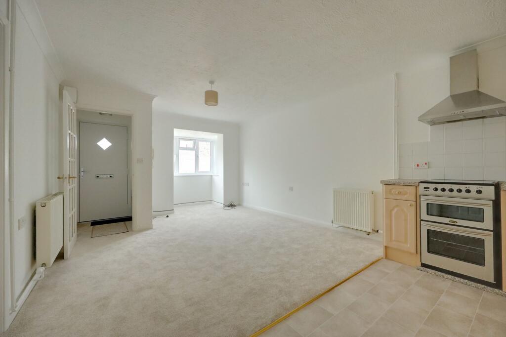 House in Redhill - View 5