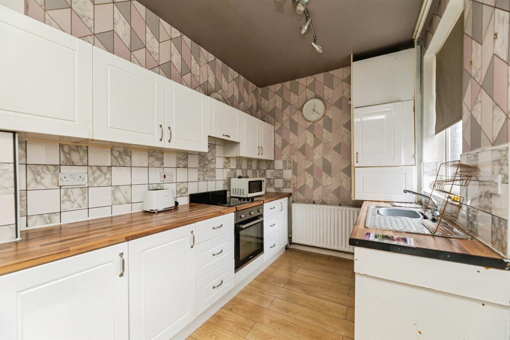 House in Rotherham, South Yorkshire - View 3