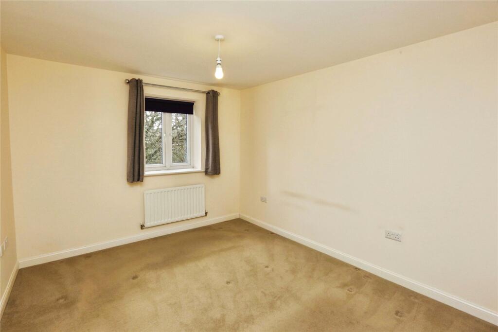 Pandora Close, Locks Heath, Southampton, Hampshire, SO31 photo 4