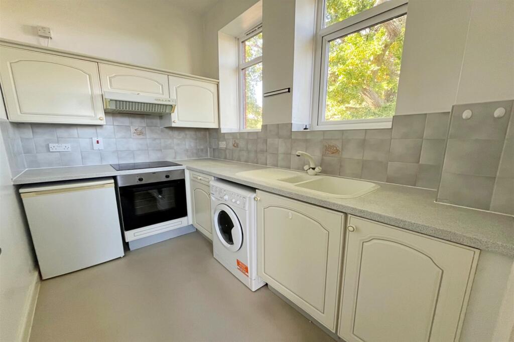 Apartment in Bournemouth - View 4