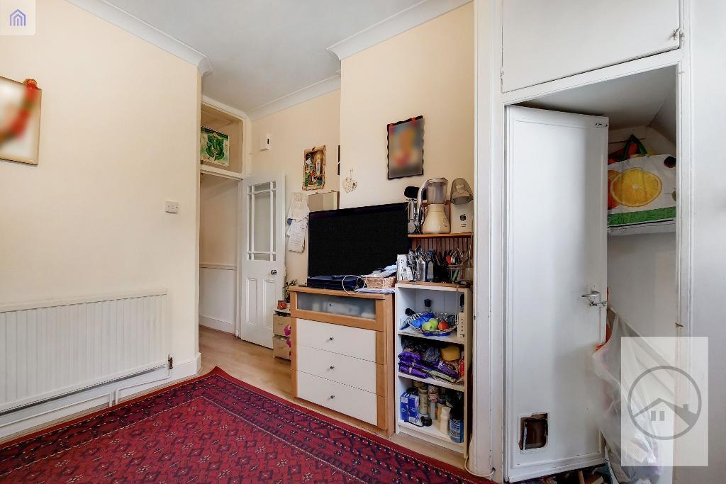 Main image of property: Tooting, SW17