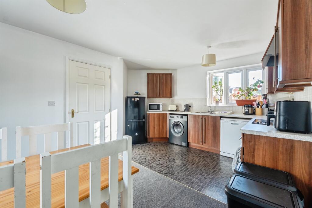 House in Ipswich - View 4