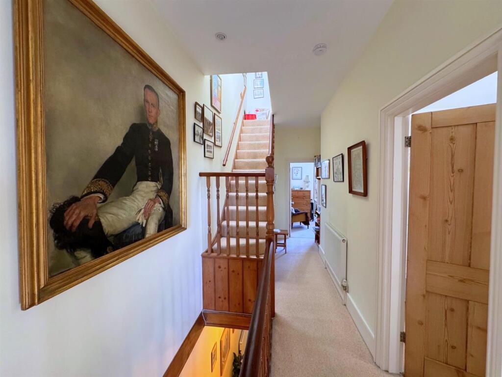Gilbert Road, Eastbourne photo 5