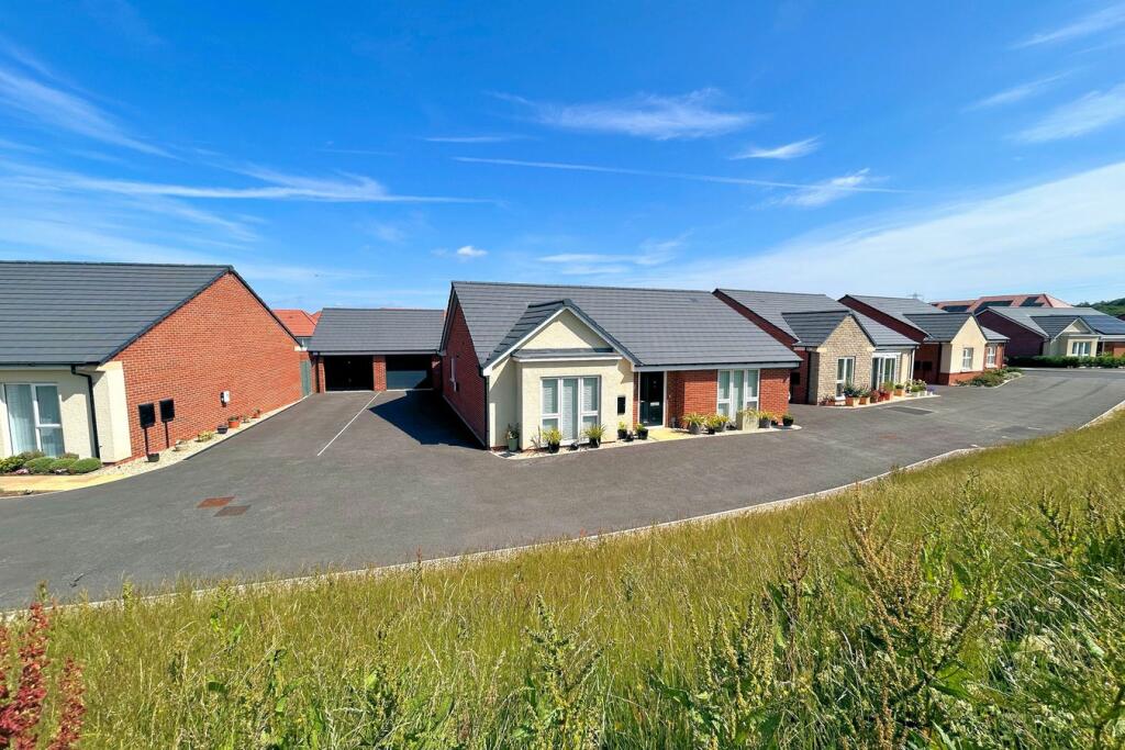 Cleve Leaze, Thornbury, BS35 photo 4