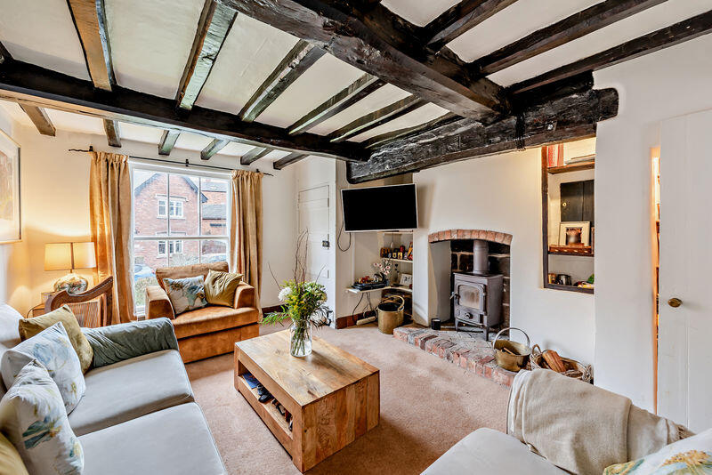 Tattenhall. Character Cottage in central village location. - View 2