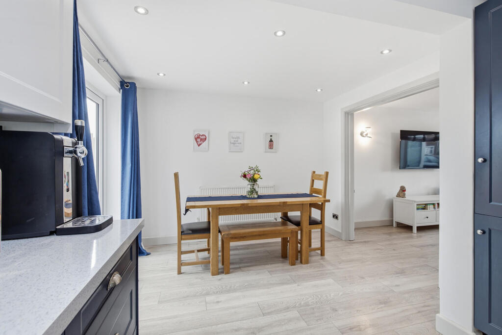 House in Sheffield, Charltonbrook, Ecclesfield - View 3