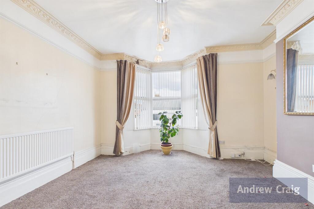 Apartment in South Shields, Westoe - More