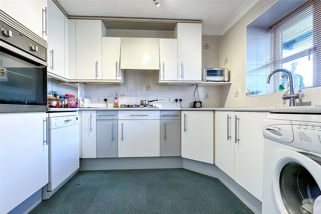 House in Littlehampton, Toddington - View 5