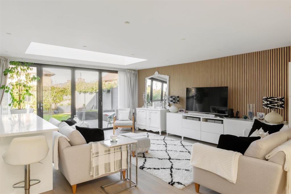 Swinburne Road, Putney, London photo 4