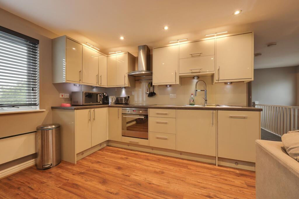 Junction Close, Burgess Hill, RH15 photo 2