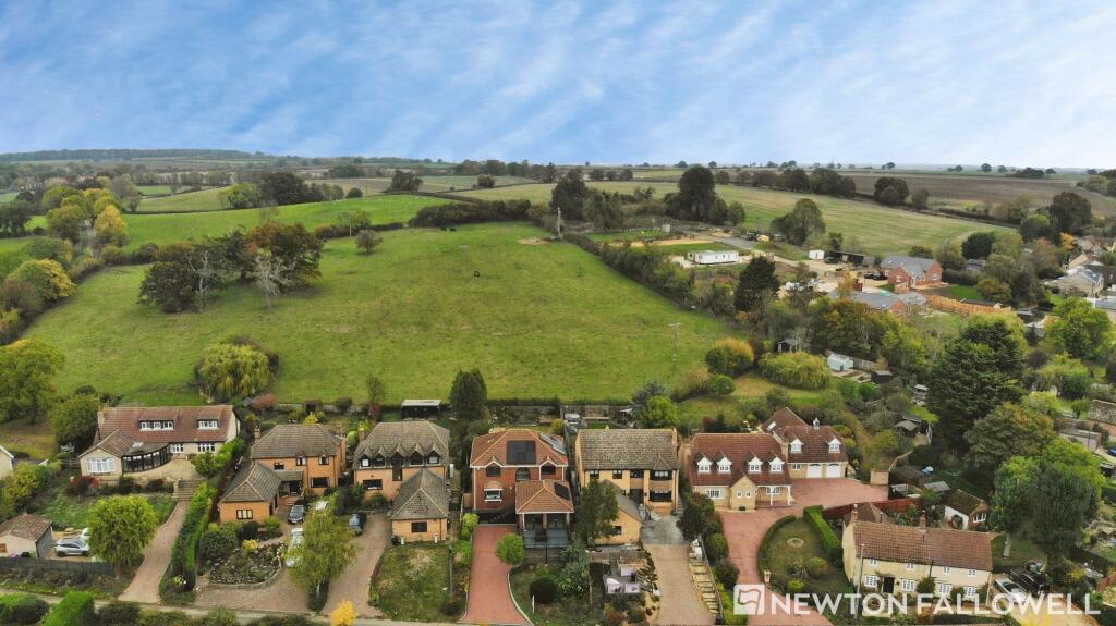 Lound Road, Toft, PE10 photo 3