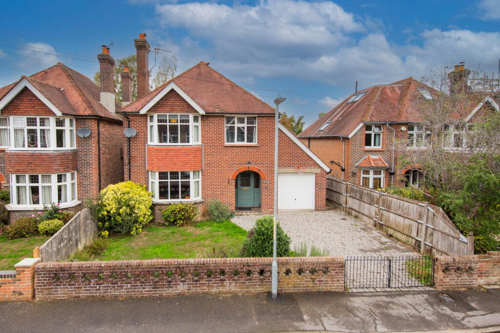 Main image of property: Pinewood Gardens, Southborough