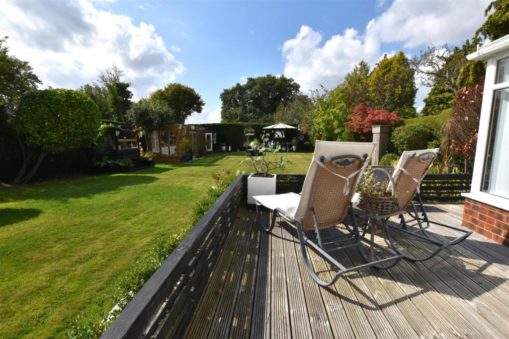 House in Hull - View 2